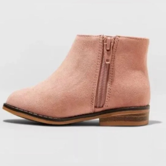 Cat & Jack Toddler Girl’s Fashion Boots Size 5 - Picture 2 of 4